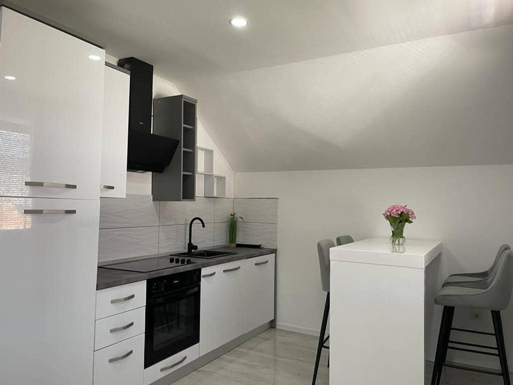 Apartman Pavenka Otočac Zewnętrze zdjęcie