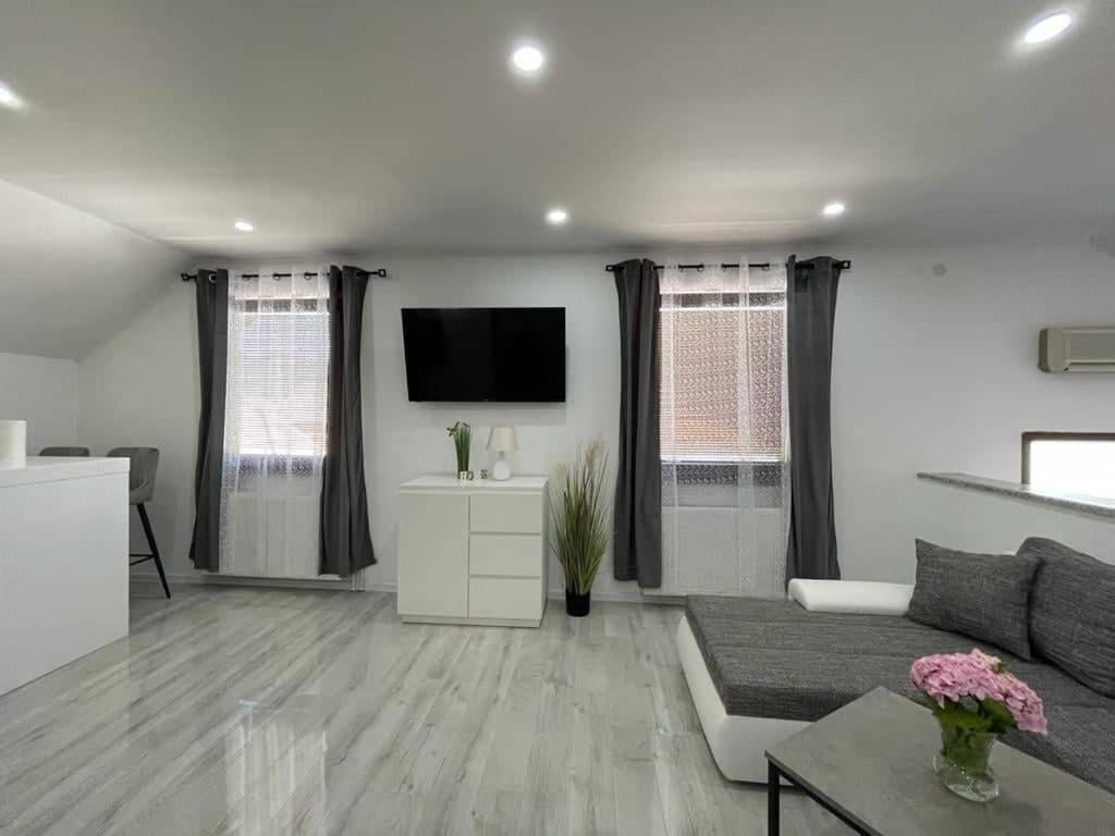 Apartman Pavenka Otočac Zewnętrze zdjęcie